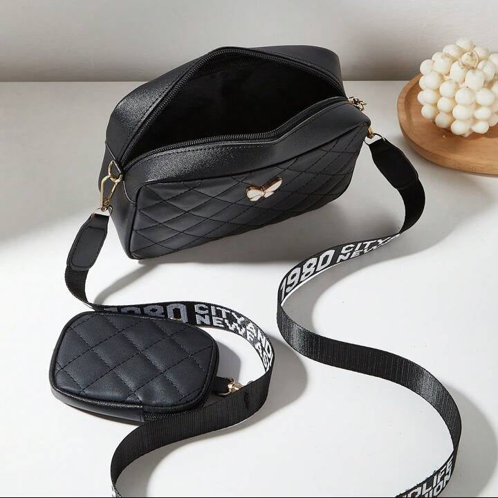 حقيبة باترفلاي جريس المبطنة - حقيبة كتف وحقيبة كروس مطرزة | أزياء كيو إم آر