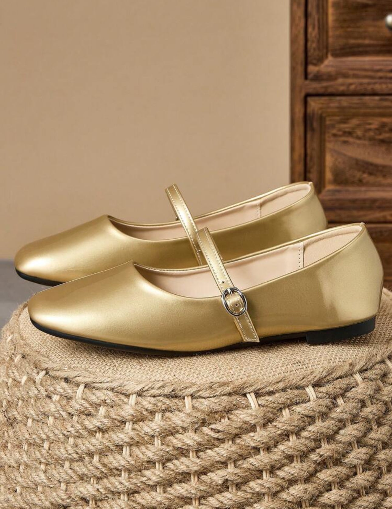 Golden Cinderella