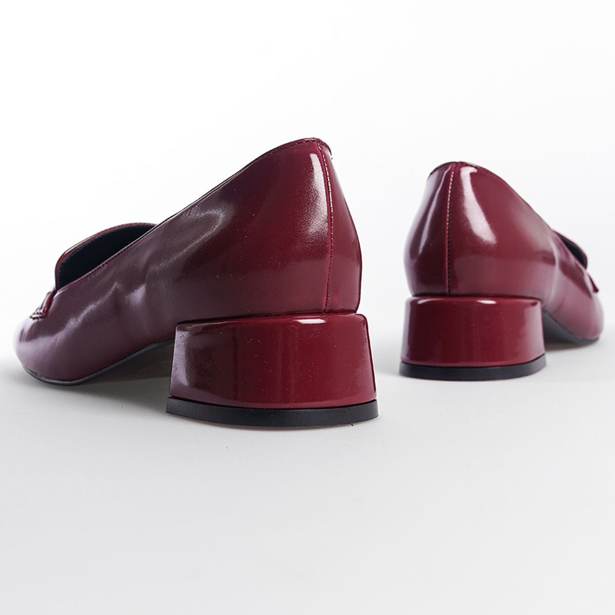 أحذية بيرلا التركية بكعب منخفض - كعب عريض 3 سم للنساء | أزياء كيو إم آر