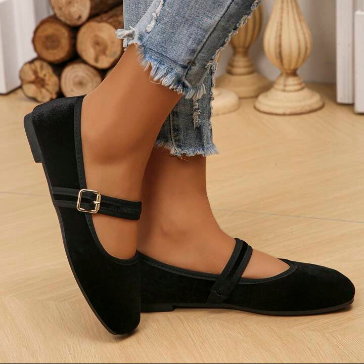 أحذية سيمبل إيليت فلاتس - أحذية نسائية سهلة الارتداء بإبزيم | أزياء كيو إم آر