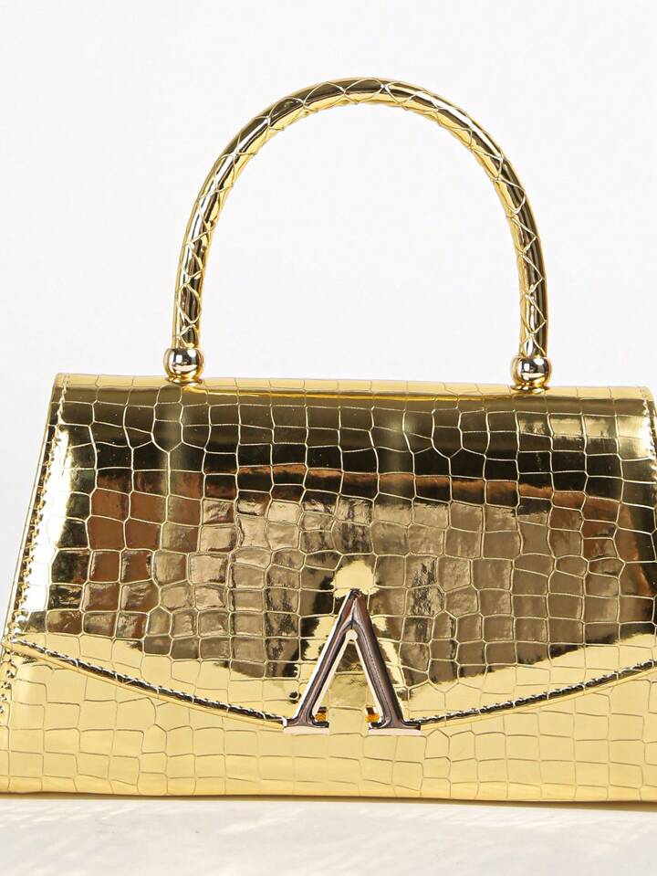 حقيبة سهرة متوهجة في منتصف الليل - حقيبة يد صغيرة مربعة الشكل بسلسلة لامعة | أزياء كيو إم آر