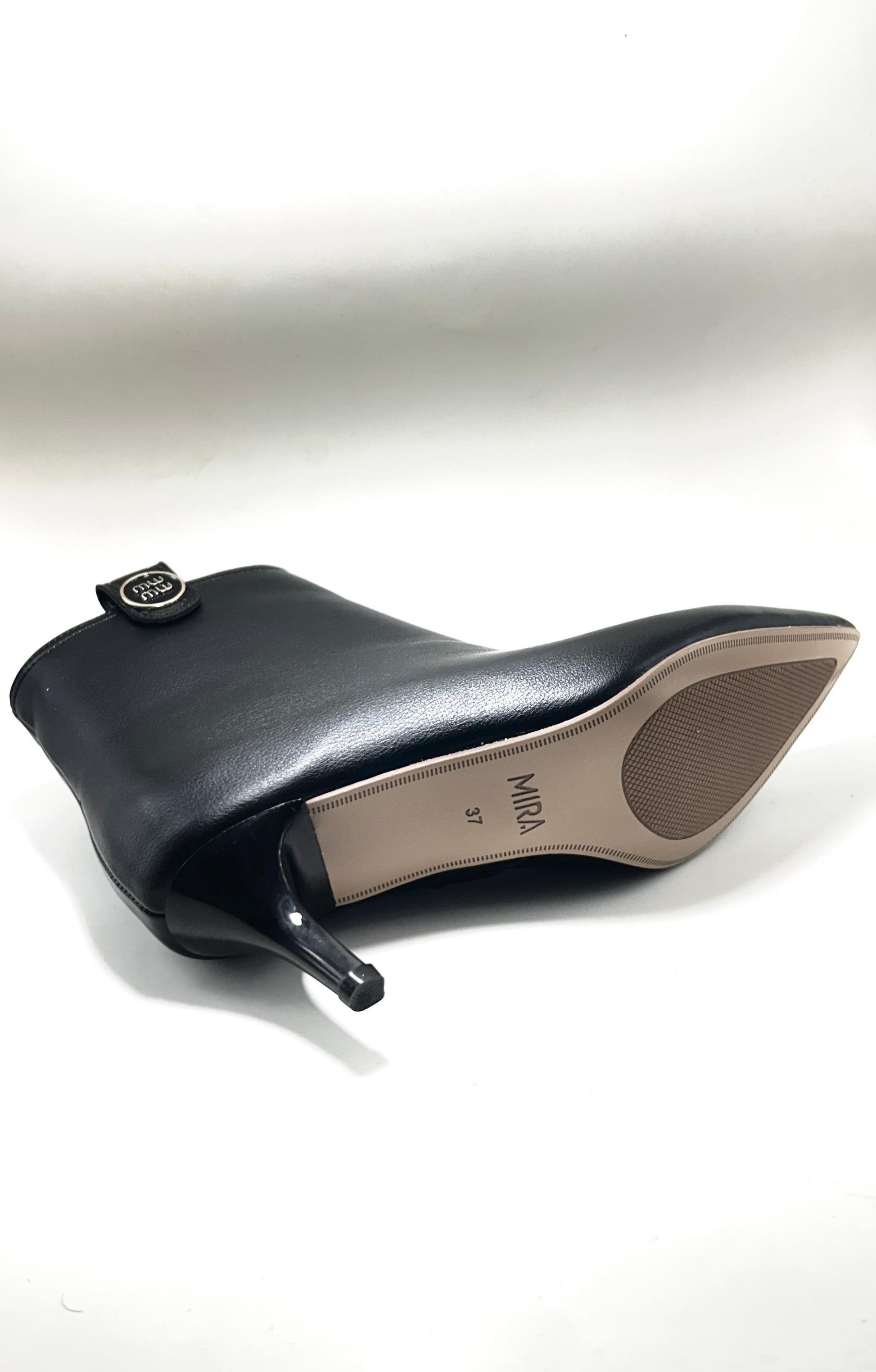 Mira Formal Boot