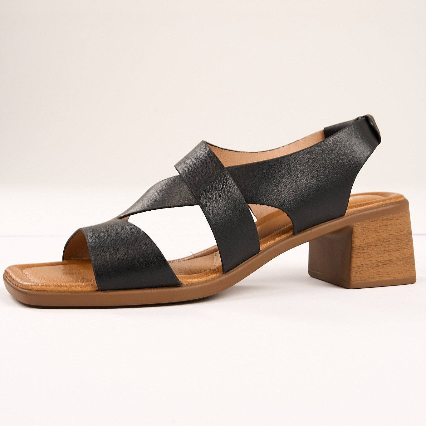 صندل VG 8 Mira المستورد - صندل نسائي خفيف الوزن بكعب عريض | أزياء QMR