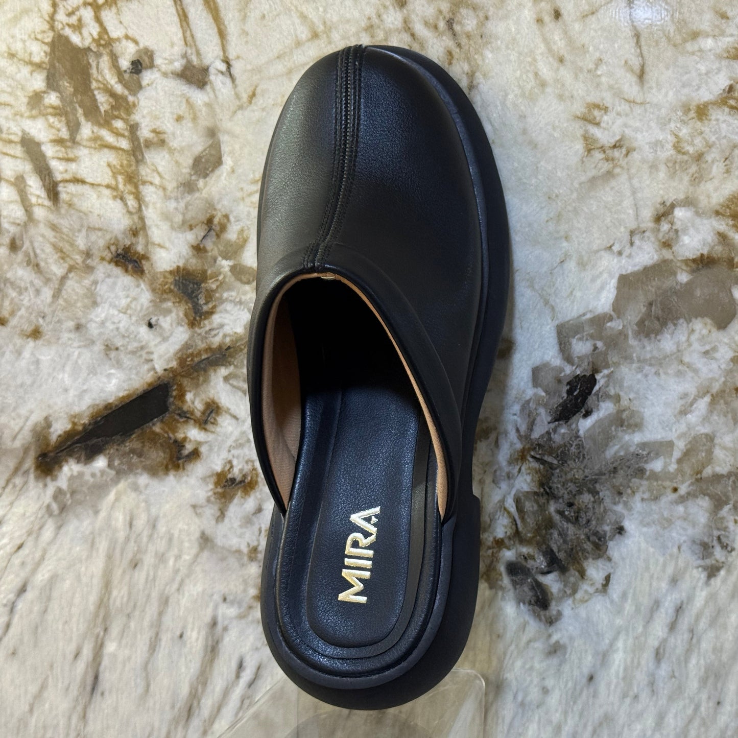 أحذية سهلة الارتداء - أحذية نسائية عصرية مسطحة لراحة يومية | أزياء كيو إم آر