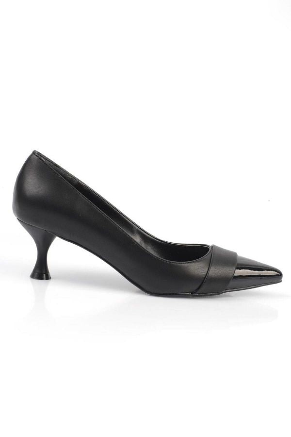 Serenity - Turkish Capone Pointed Toe Patent Leather Detailed Mid Heel Woman Shoes