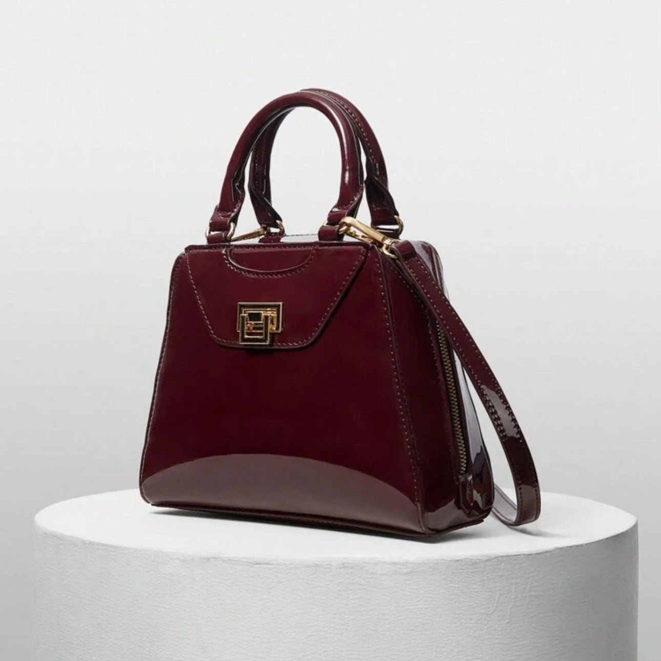 BizChic Daily Tote – Fashionable Women’s Handbag for Daily Commute | QMR Fashion - Qmr Fashion