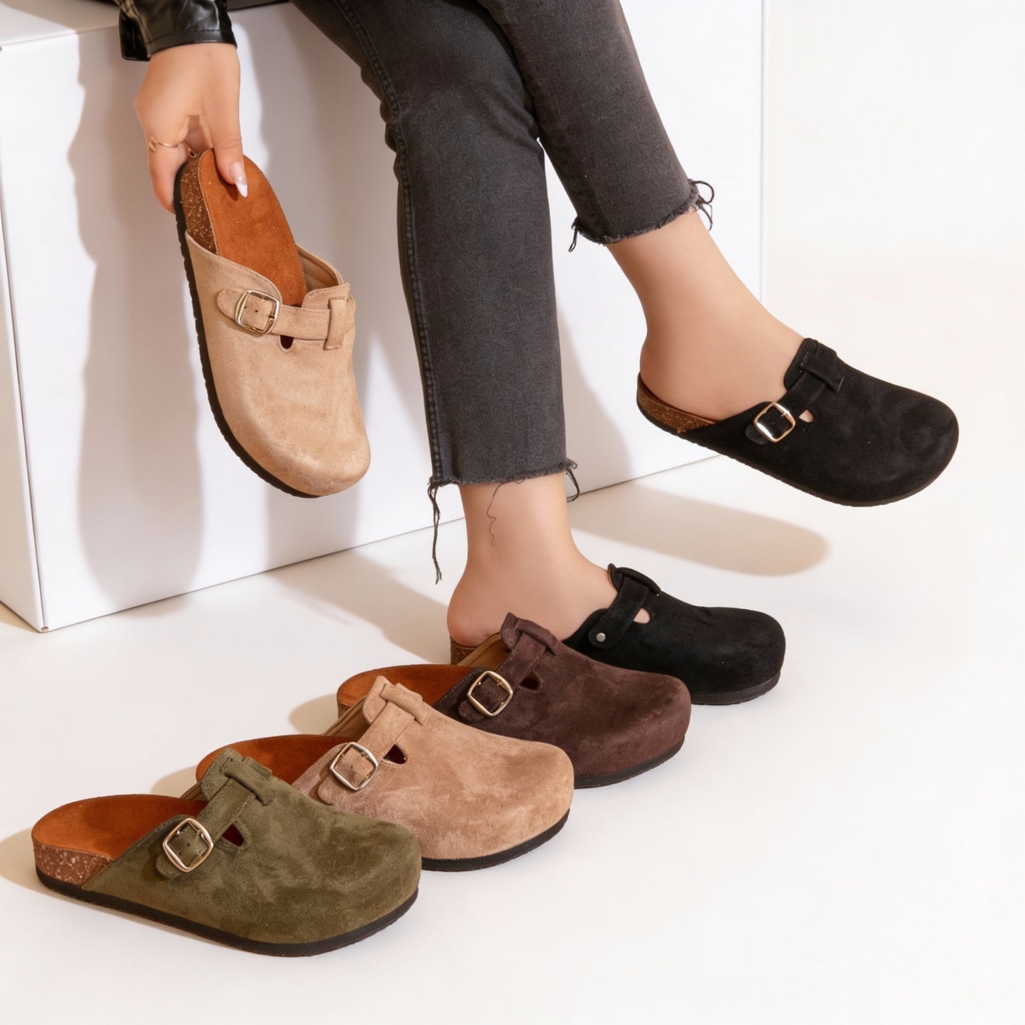 Women’s Pure Black Clogs – All-Day Comfort & Durable Support | QMR Fashion
