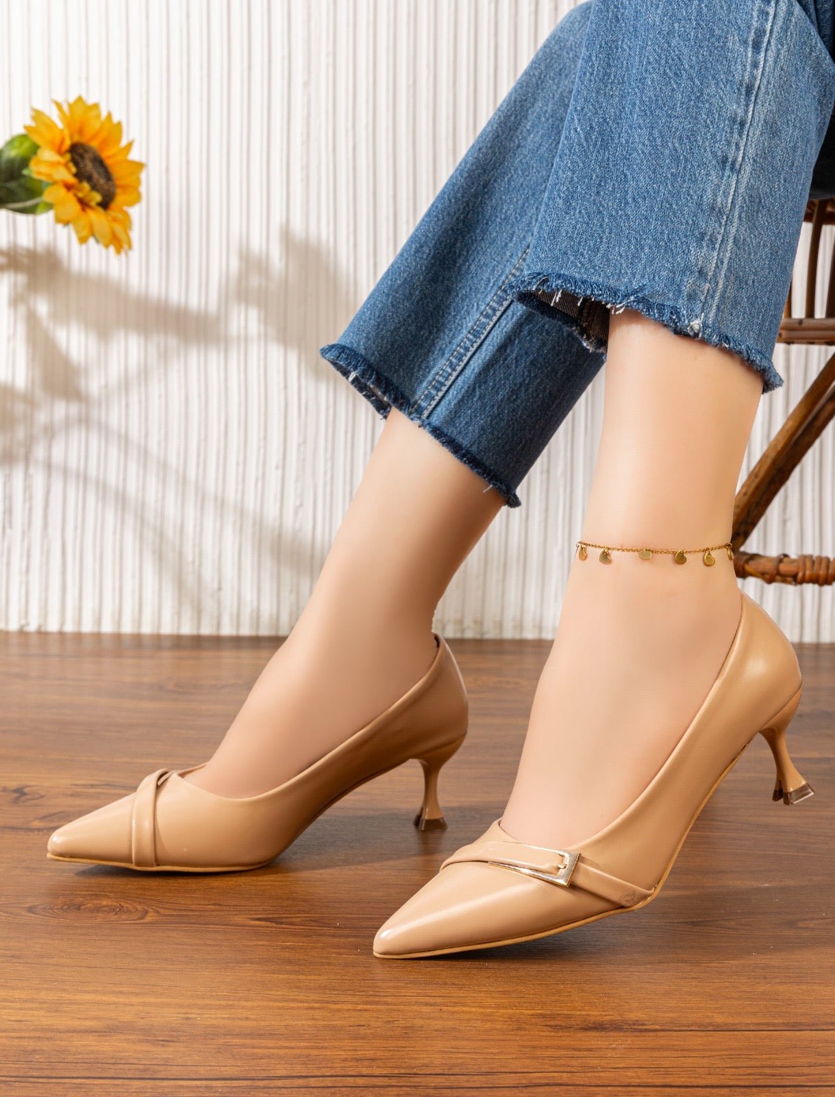 Pointed Toe Mira - Qmr Fashion