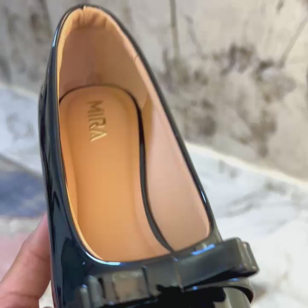 Glossy MIRA