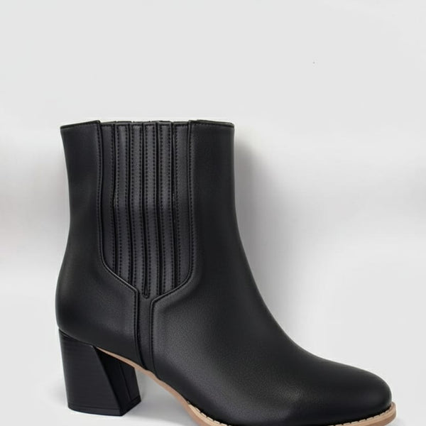 Mira Chelsea Boot