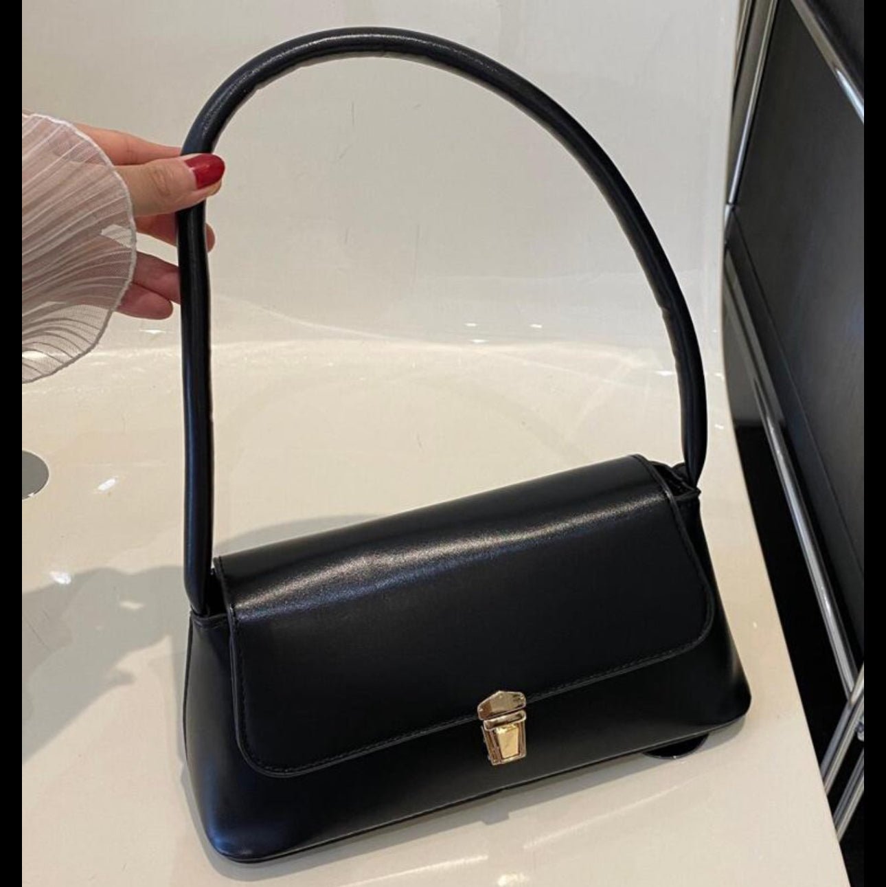 Vintage Lock Square Bag – Retro PU Leather Shoulder Handbag | QMR Fashion - Qmr Fashion